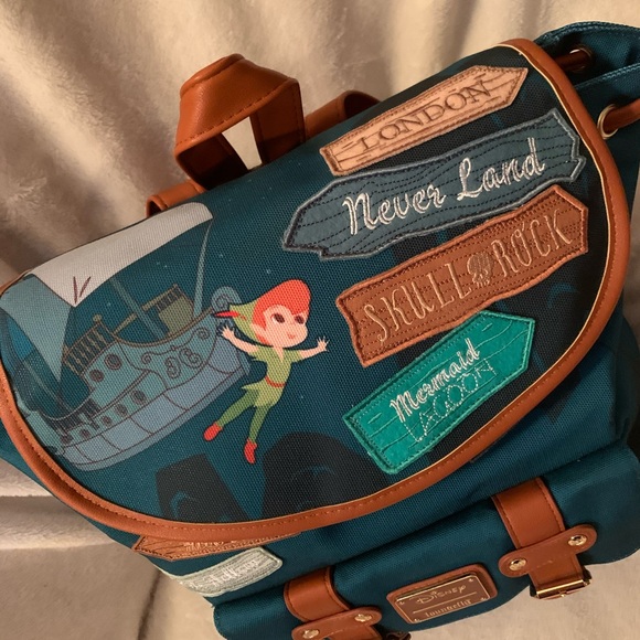 SOLD NWT Disney Peter Pan Loungefly Backpack - Picture 3 of 5